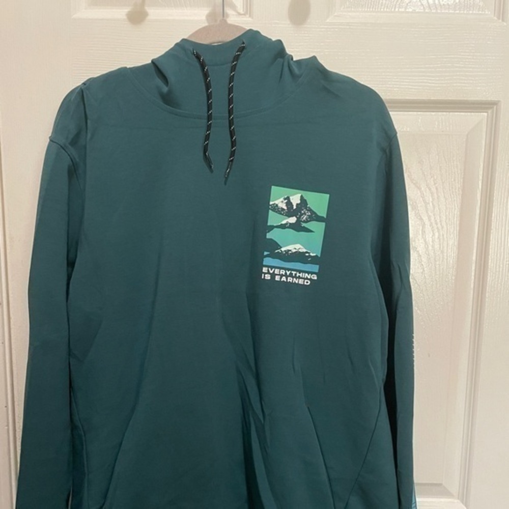 Men’s sweater